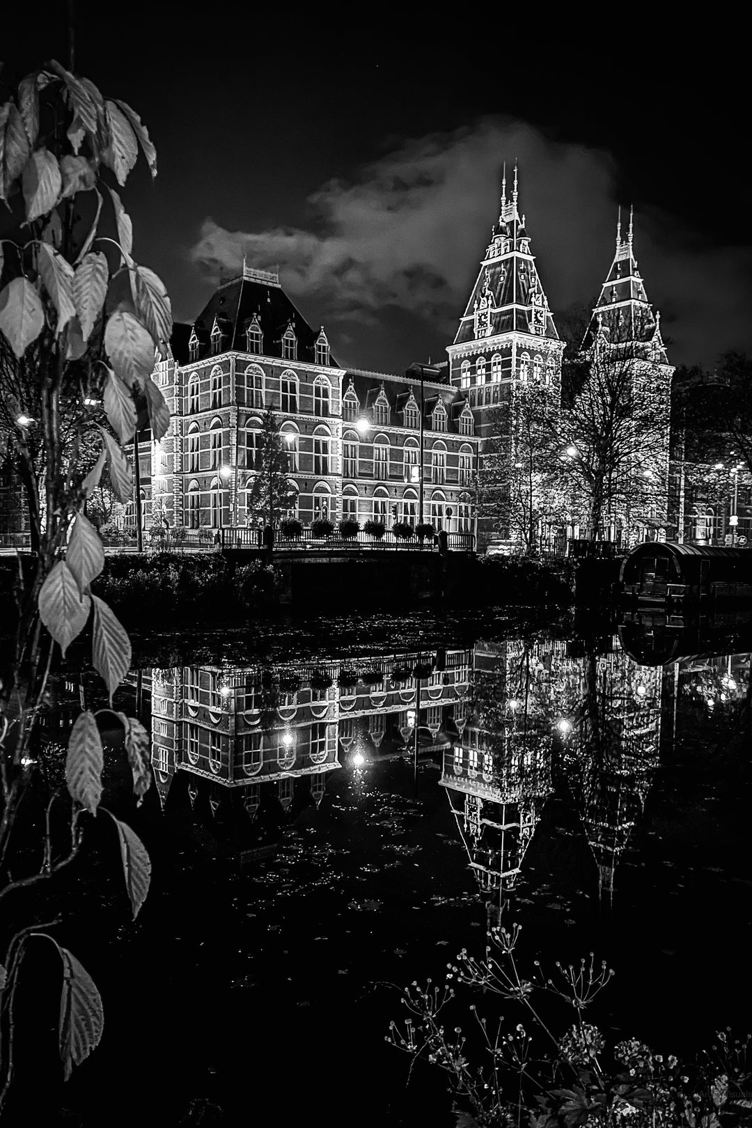 Rijksmuseum by night