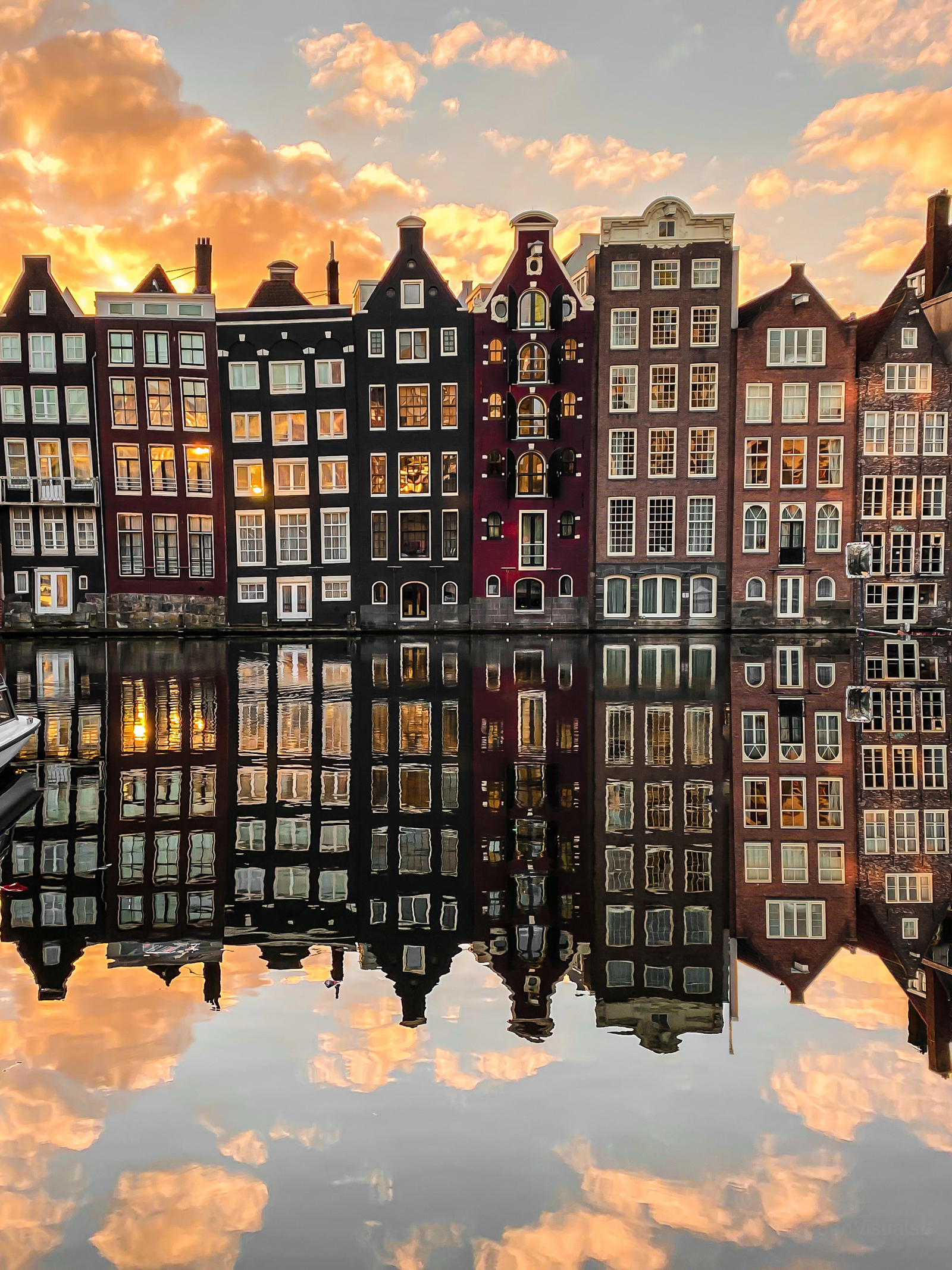 Golden Sunrise fine art print showing a stunning sunrise over Amsterdam canals with reflections, perfect wall art for home or office décor